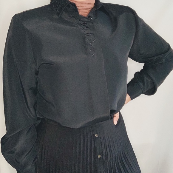 Vintage black blouse - Picture 3 of 3